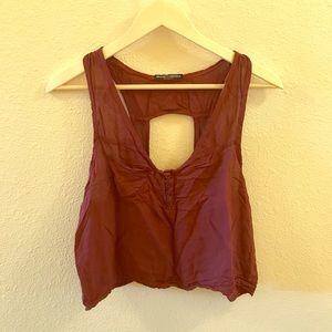 Brandy Melville maroon crop top.